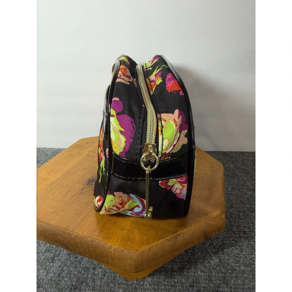 Betsey Johnson Floral Cosmetic Bag Black Multi Roses‎ Print make up Travel Case